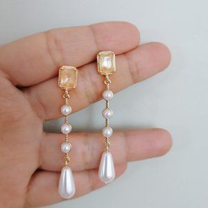 3/$25 🏷️  Handmade Crystal and Pearl Yellow Gold Dangle Drop Elegant Earrings